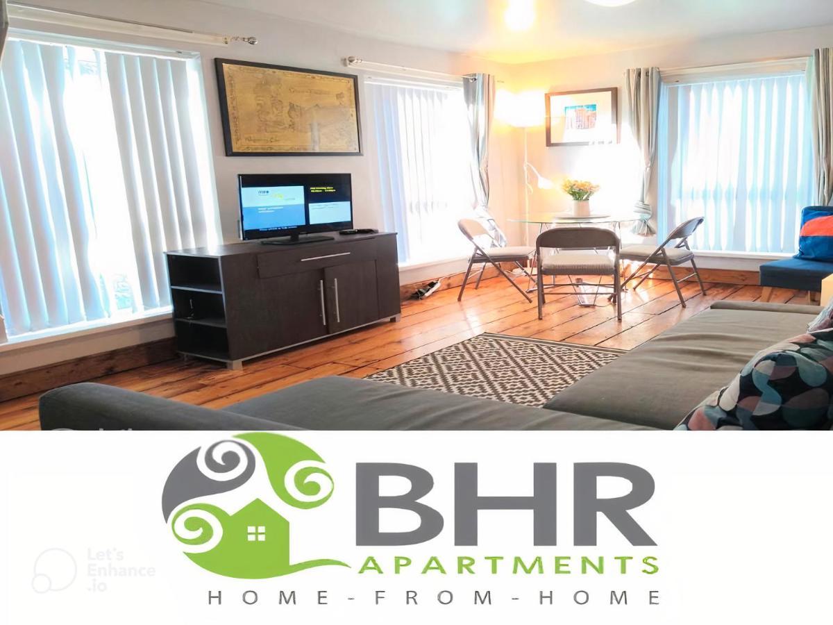 Perfect Central City Location - Parking - 3 Beds - 2 Bedrooms Belfast Buitenkant foto
