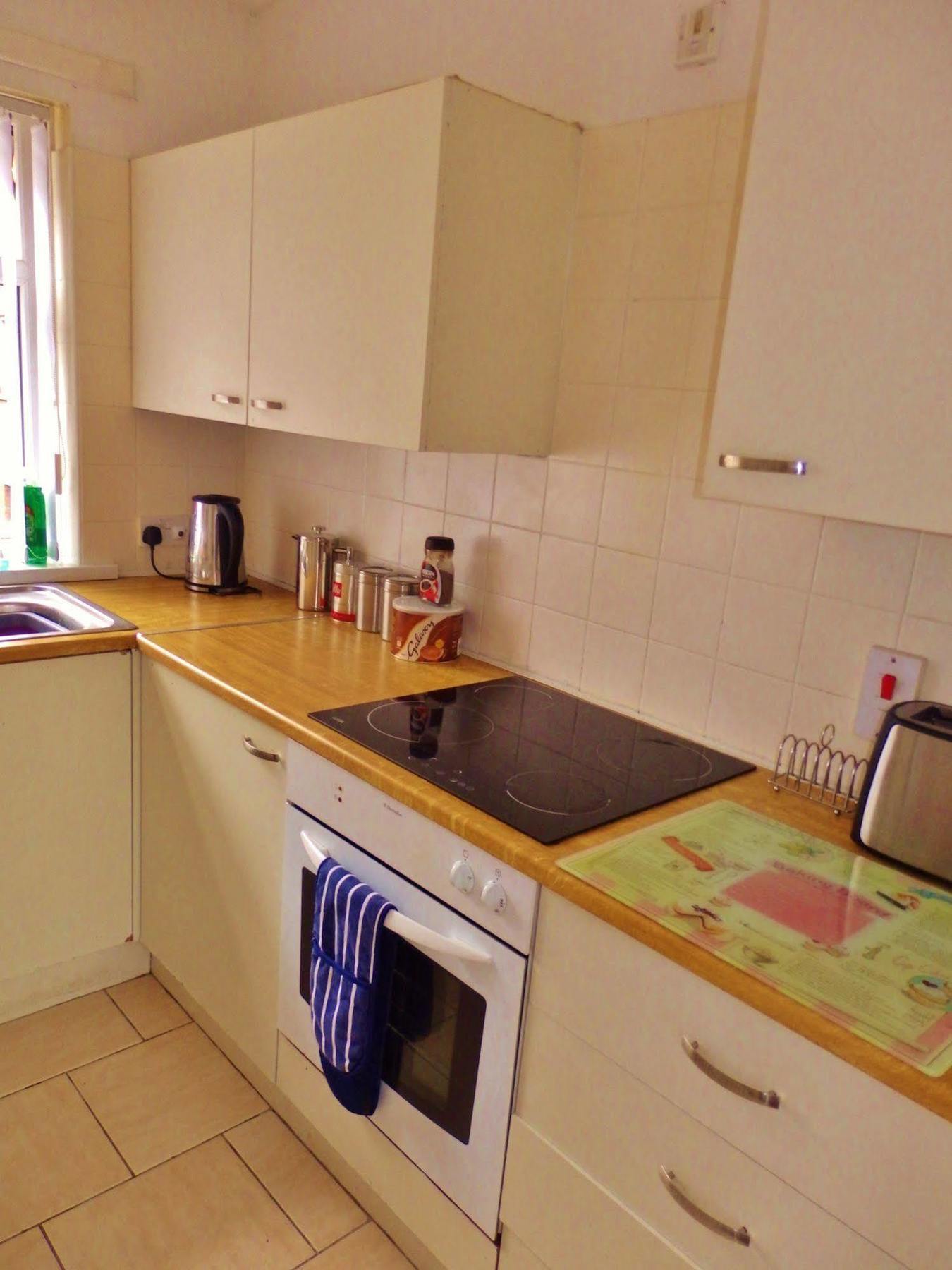 Perfect Central City Location - Parking - 3 Beds - 2 Bedrooms Belfast Buitenkant foto