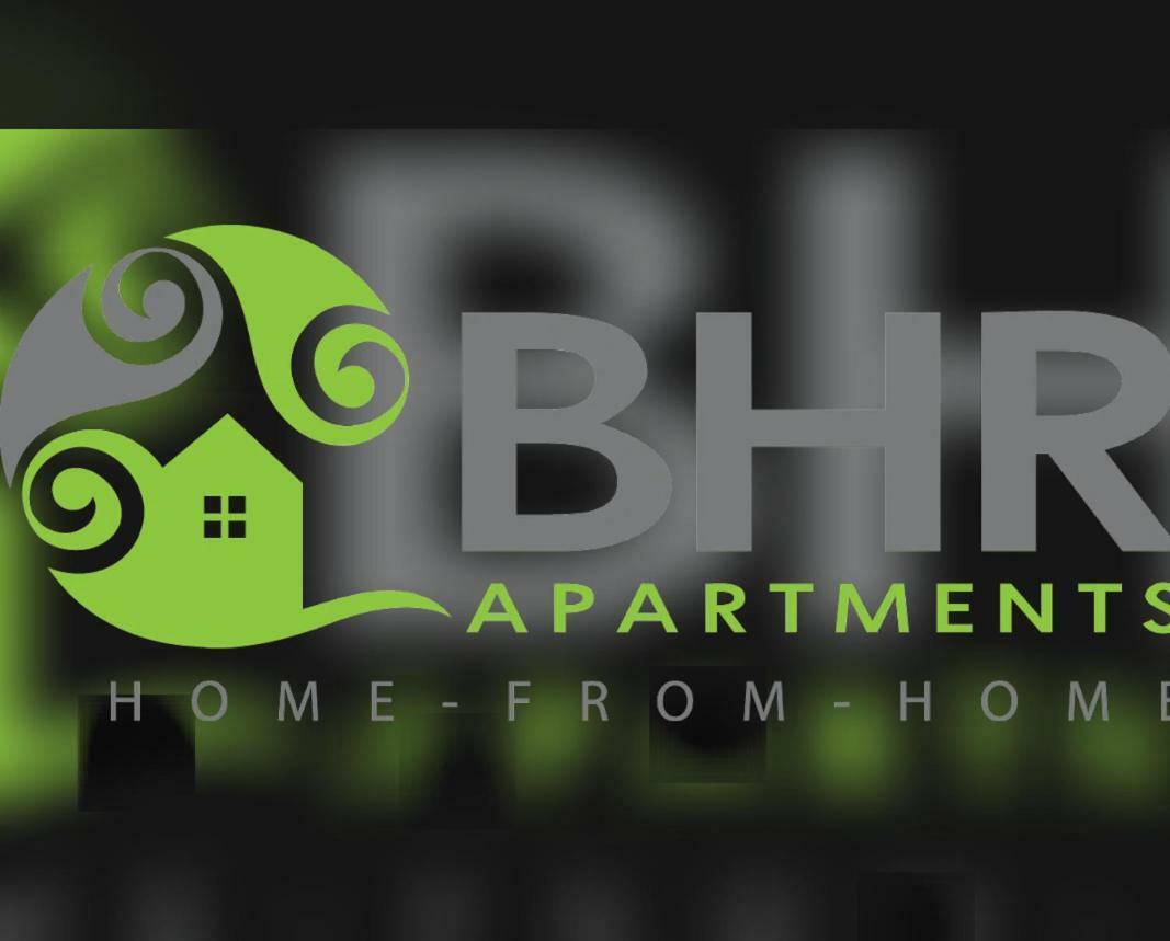 Perfect Central City Location - Parking - 3 Beds - 2 Bedrooms Belfast Buitenkant foto
